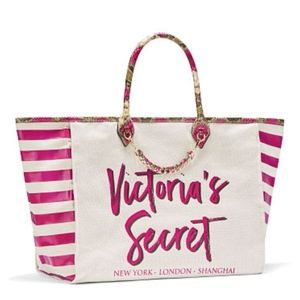 VICTORIA'S TOTE